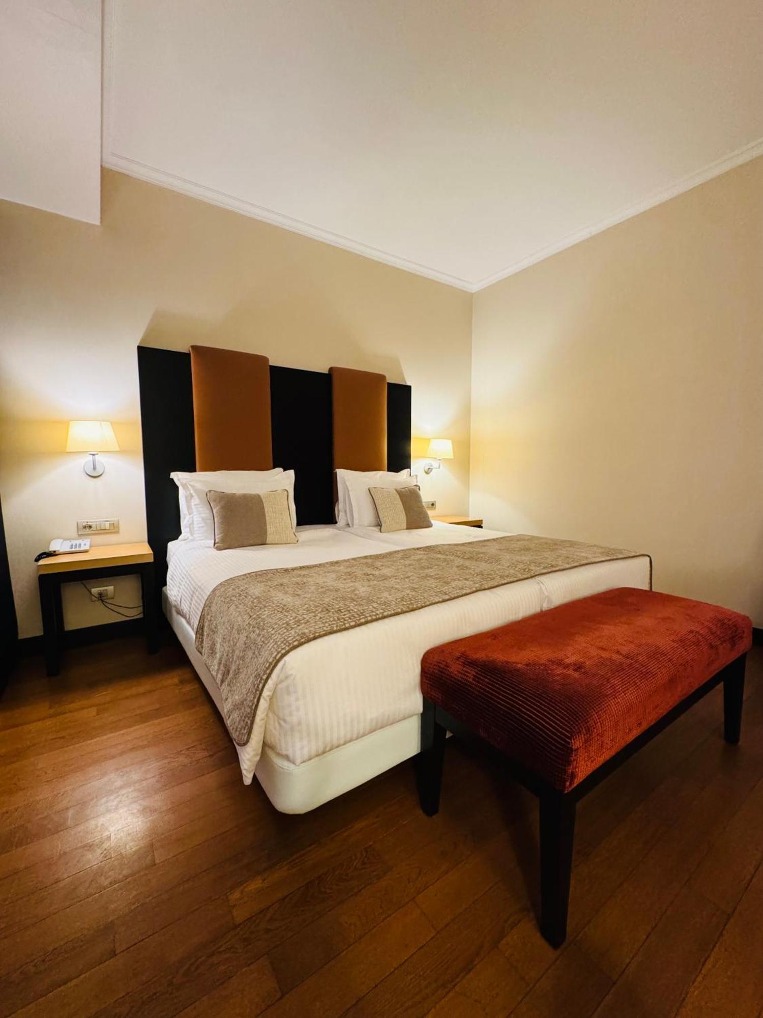 Hotel Rivo Тимишоара Экстерьер фото