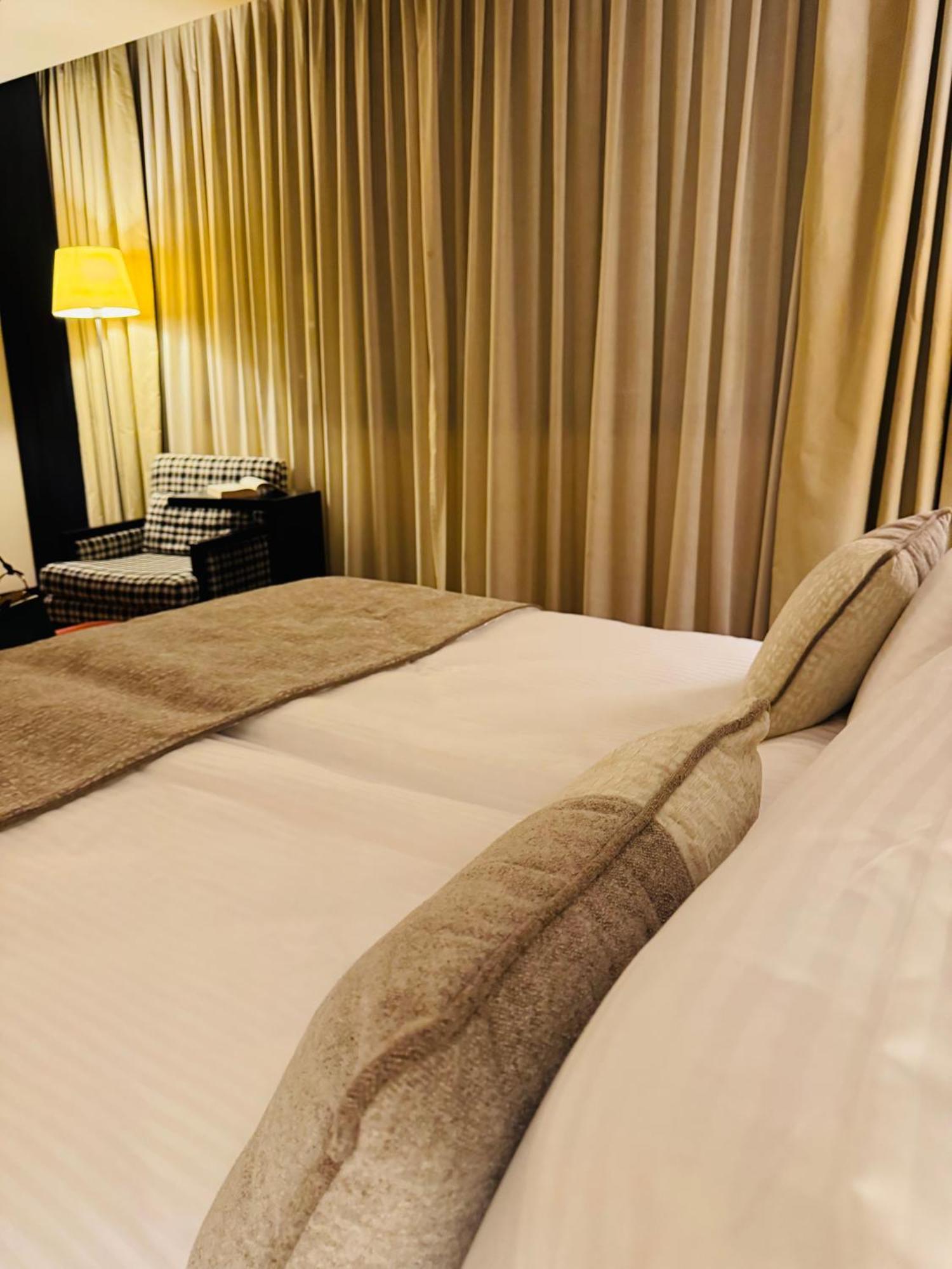 Hotel Rivo Тимишоара Экстерьер фото