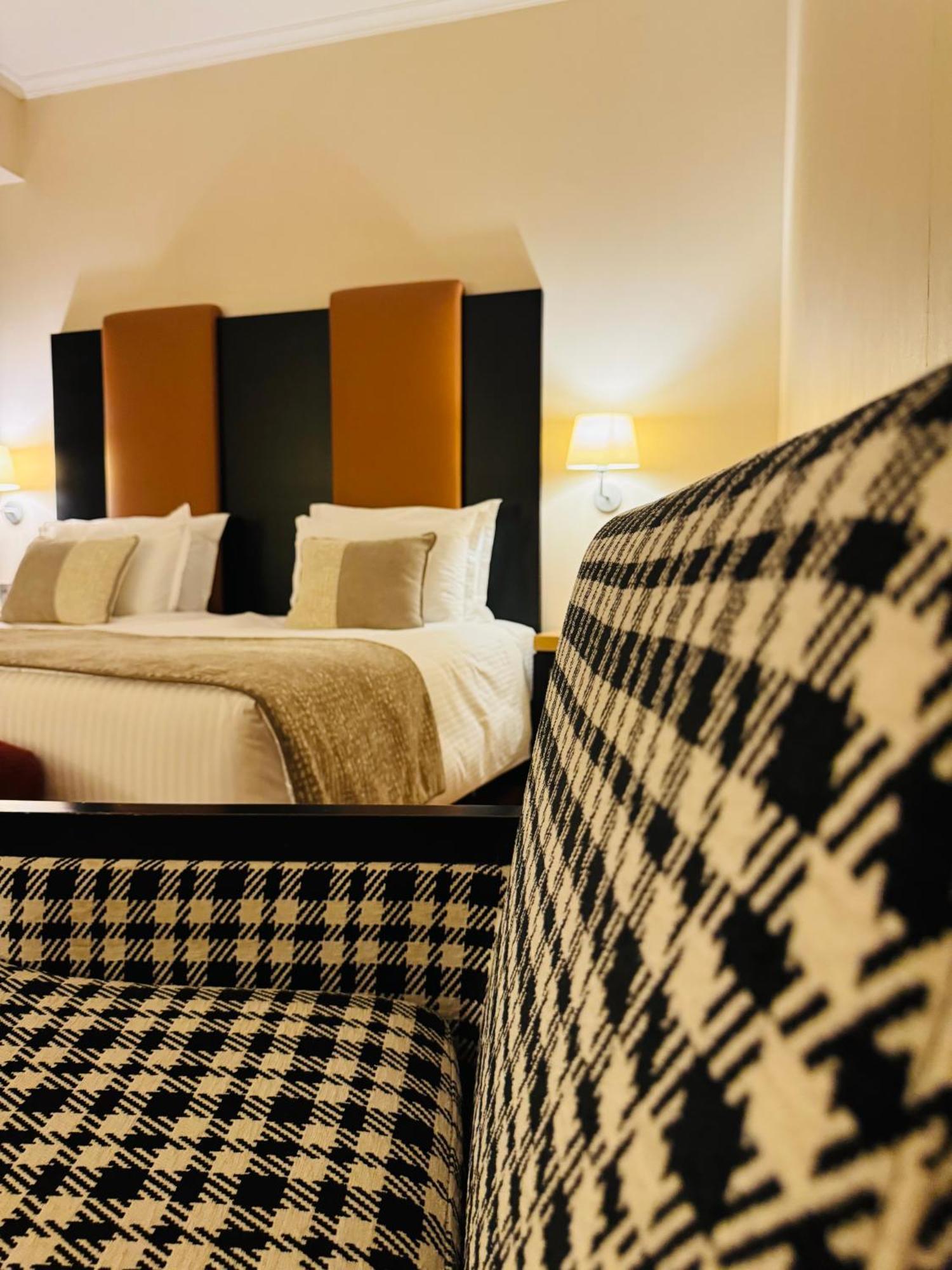 Hotel Rivo Тимишоара Экстерьер фото