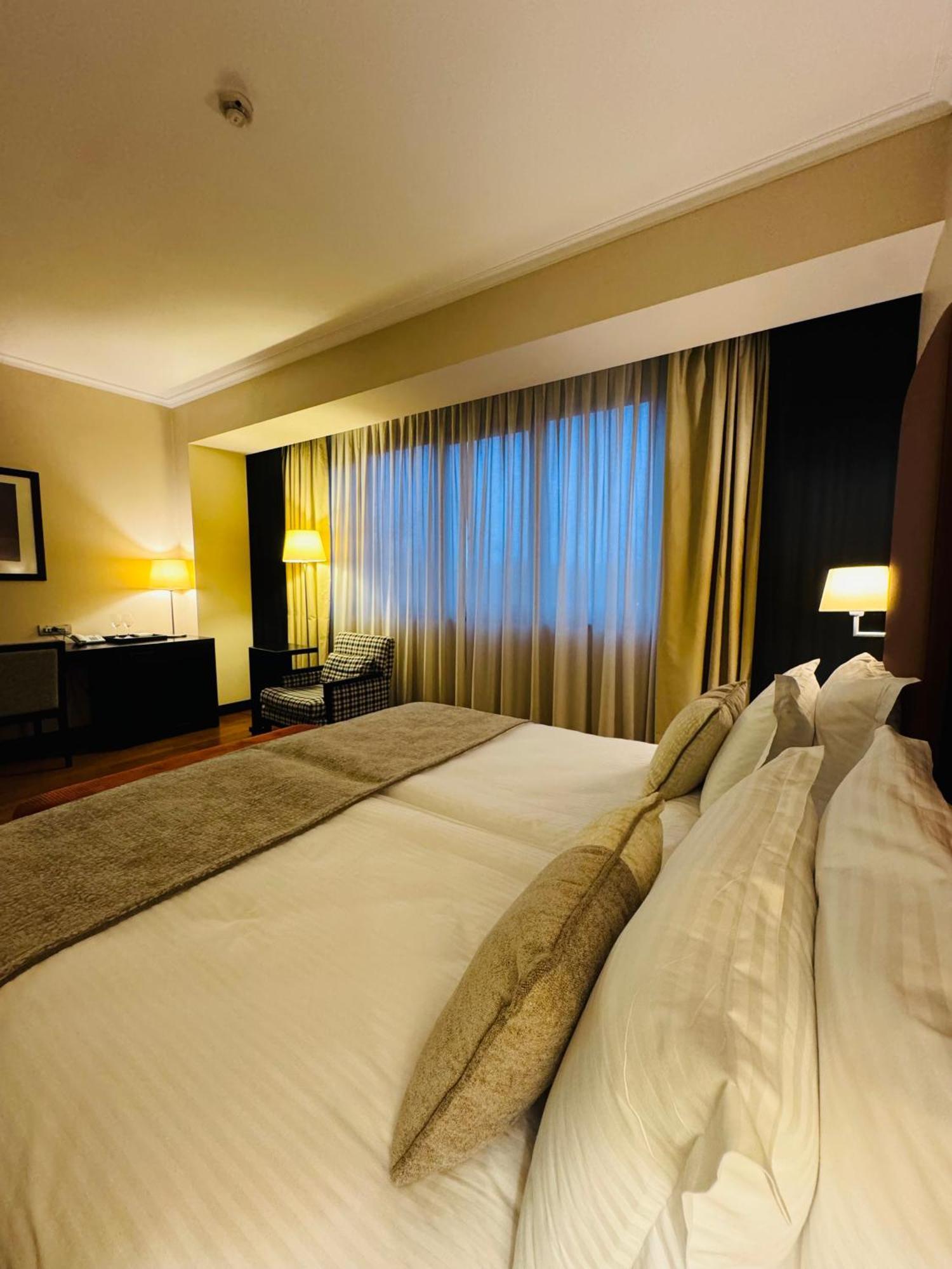 Hotel Rivo Тимишоара Экстерьер фото